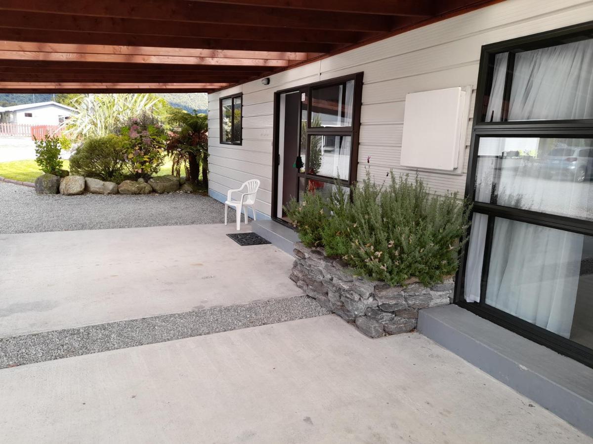 Lake Matheson Motel Ледник Фокса Экстерьер фото