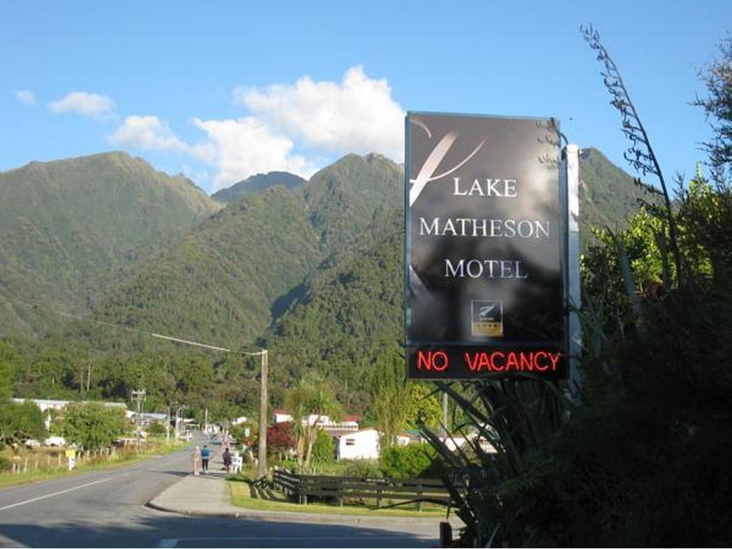 Lake Matheson Motel Ледник Фокса Экстерьер фото