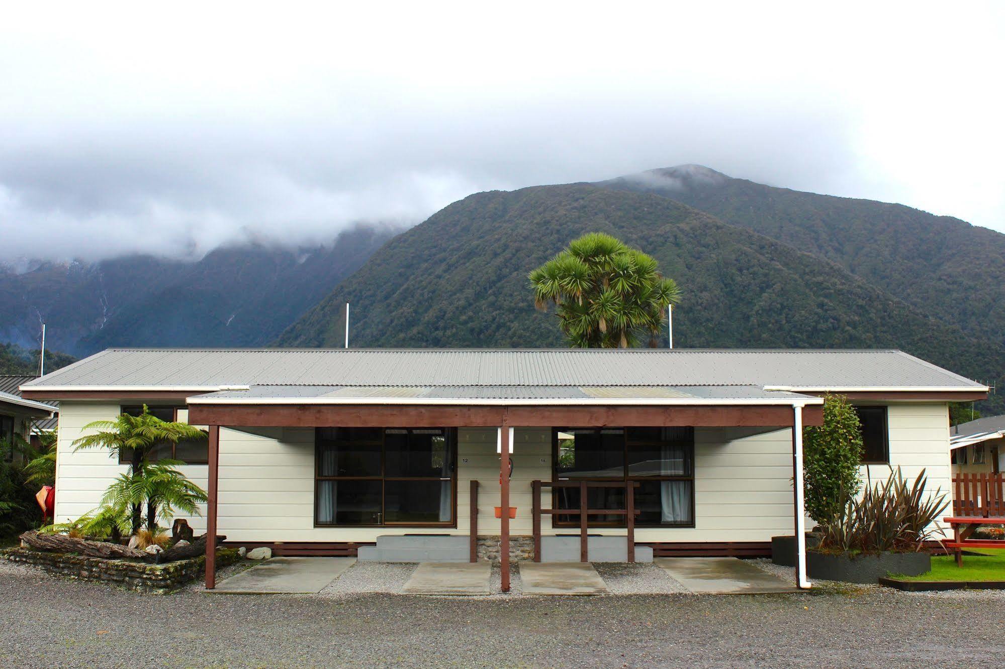 Lake Matheson Motel Ледник Фокса Экстерьер фото